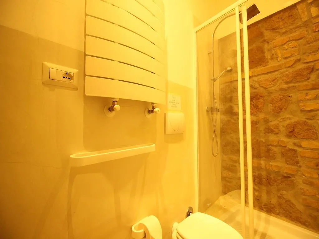Pigneto Rooms Roma 2*,  Italia