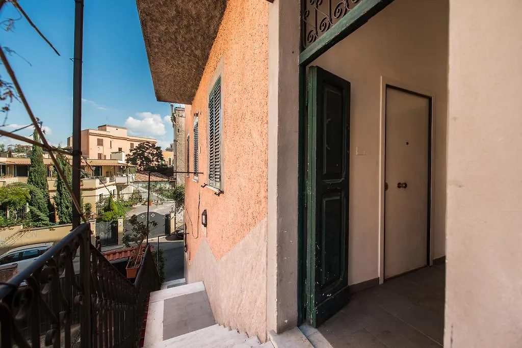 Pigneto Rooms Roma 2*,  Italia